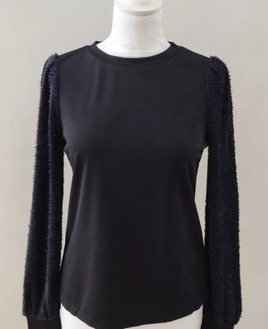 Camiseta Toyo negro ULTIMA TALLA M